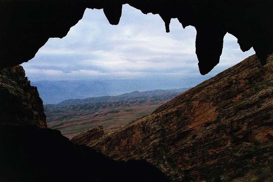 Kalmakareh Cave