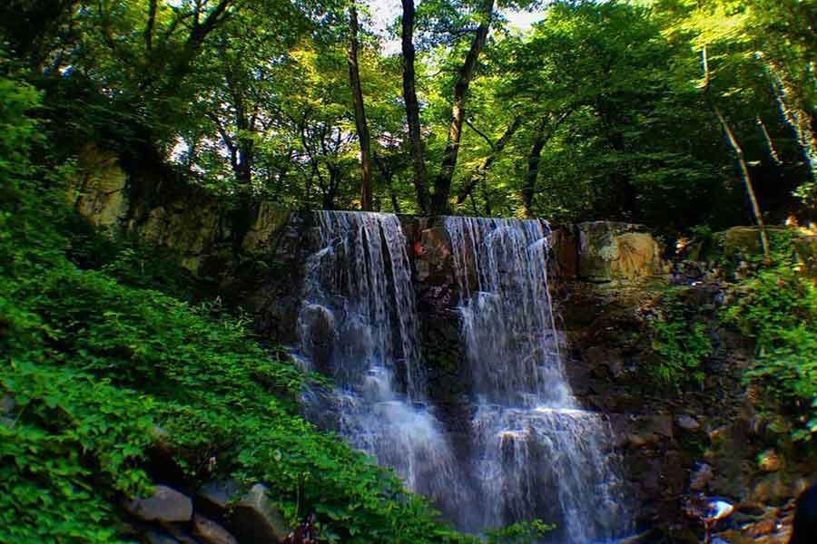Lounak Waterfall