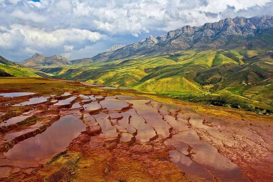 Badab Soort-Kiasar,Sari