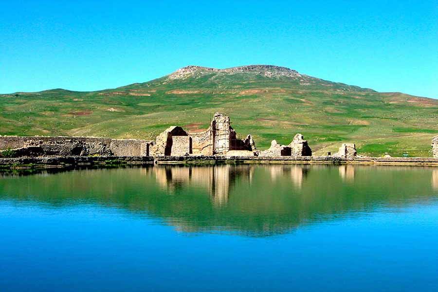 Takab-Takht-e-Soleyman2