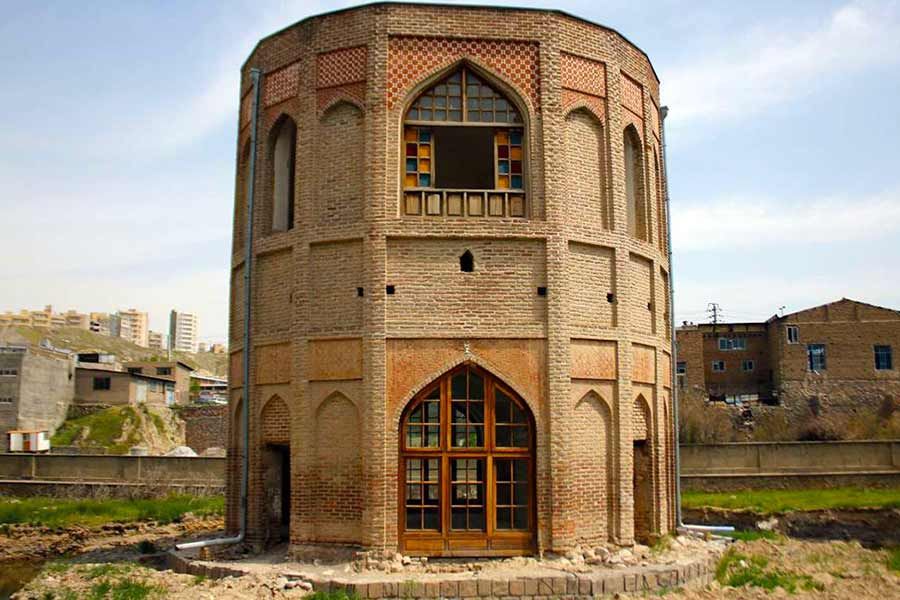 Khalat Pooshan TowerThe Robe Wearing Tower)
