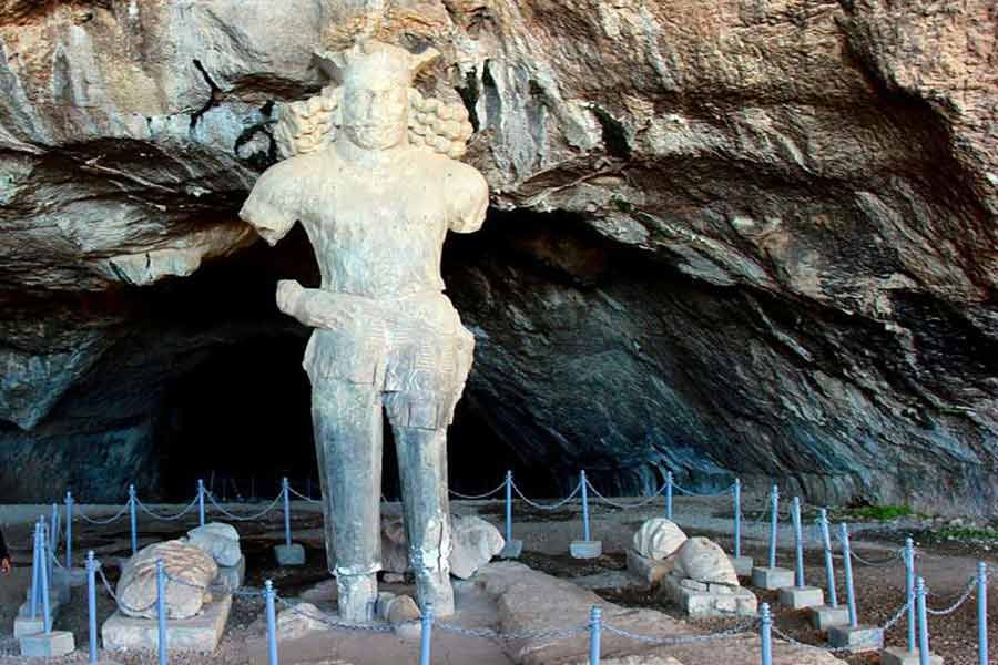 Fars Shapur Cave