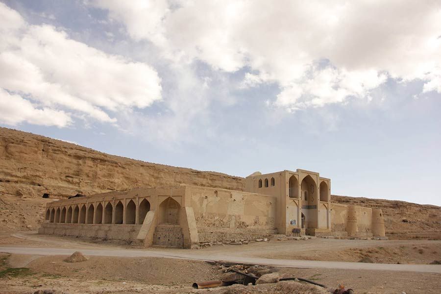 Izadkhast Caravanserai